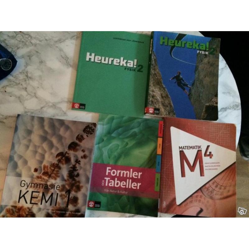 Böcker matematik 4 fysik 2 heureka kemi 1