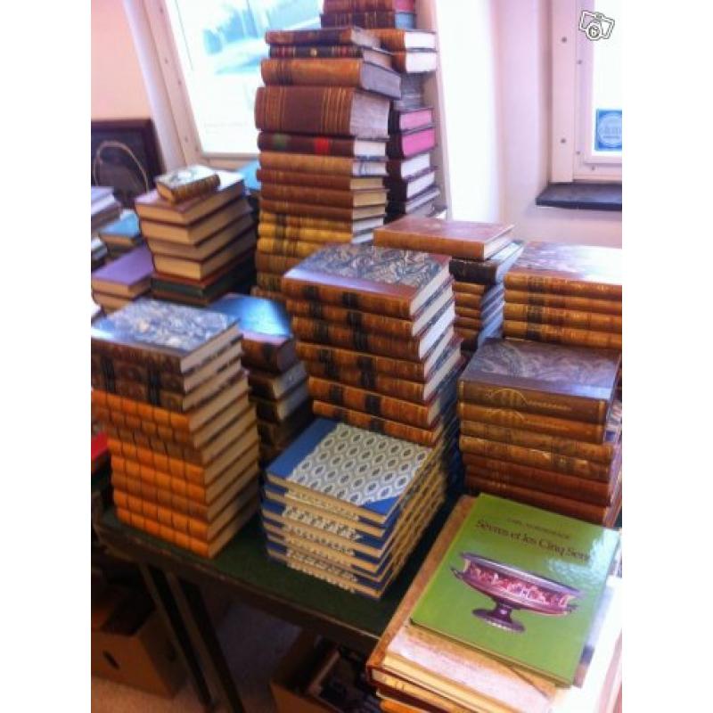 Skinnband, 80 böcker om båtar, div erotica mm